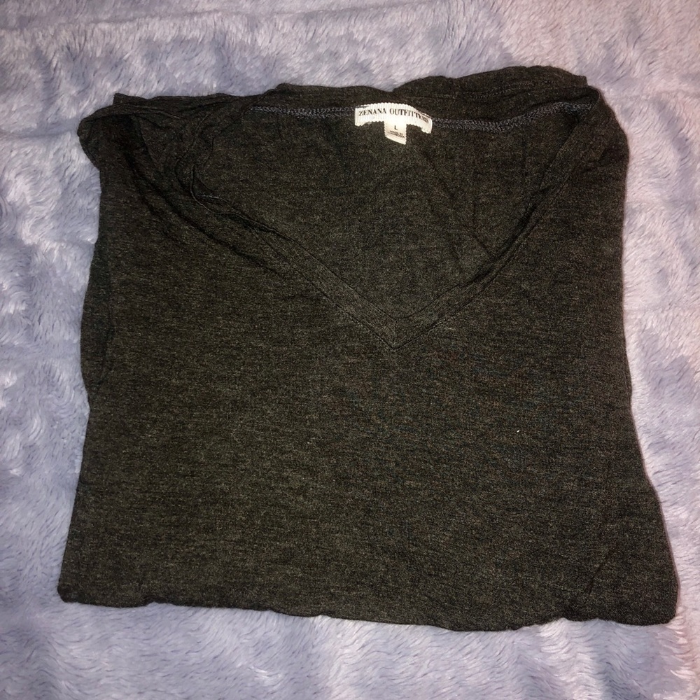 Zenana Outfitter simple grey long sleeve v neck